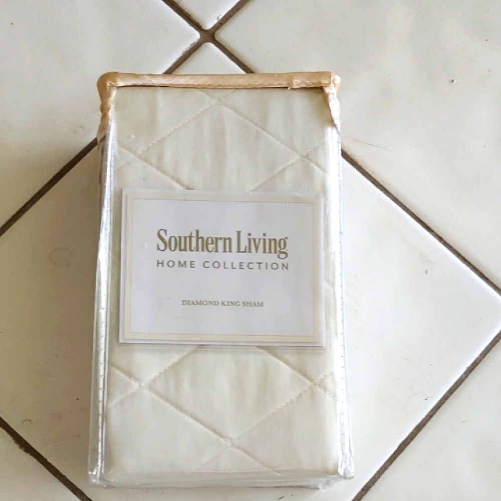 Southern Living Diamond King Sham in Soft Cream